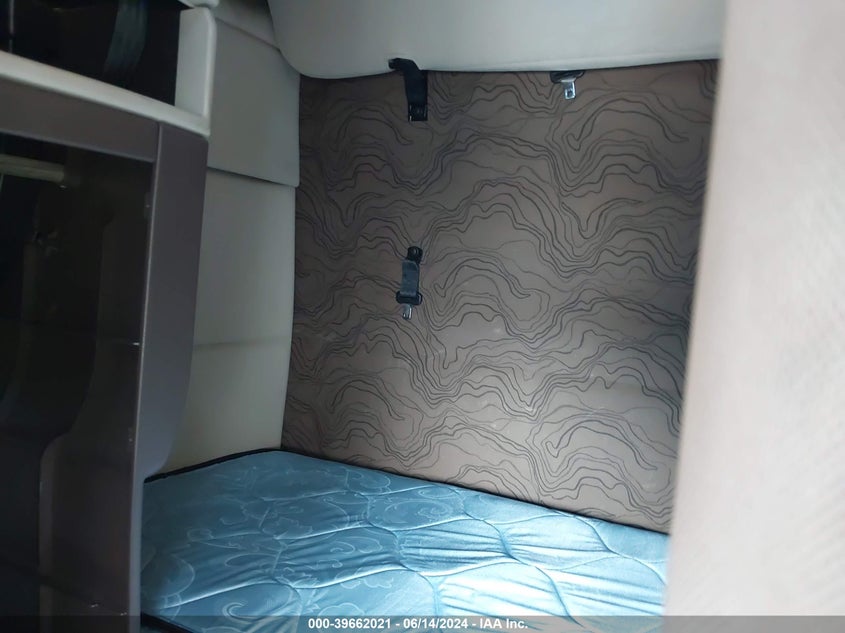 2016 Volvo Vn Vnl VIN: 4V4NC9EH8GN948065 Lot: 39662021