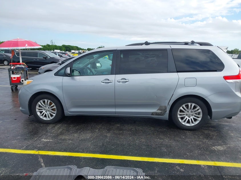 2011 Toyota Sienna Xle V6 VIN: 5TDYK3DC9BS091224 Lot: 39662086