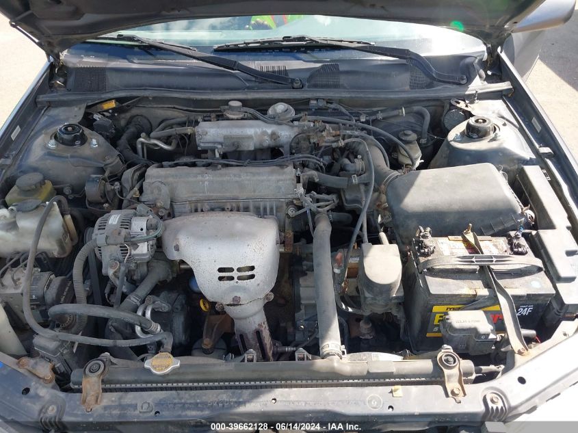 1999 Toyota Camry Le VIN: 4T1BG22K2XU871799 Lot: 39662128