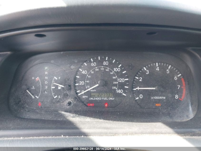 1999 Toyota Camry Le VIN: 4T1BG22K2XU871799 Lot: 39662128