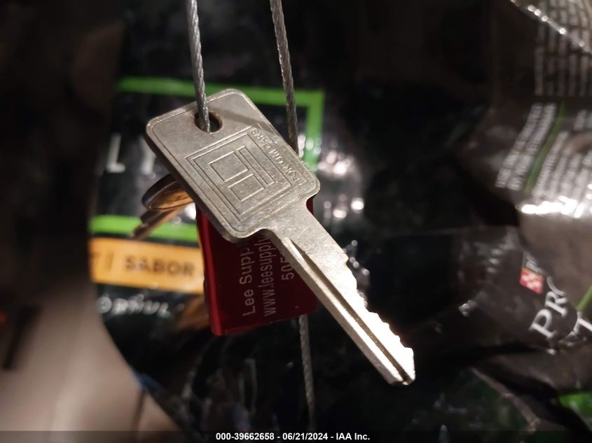 1990 Chevrolet Gmt-400 K2500 VIN: 1GCFK24K4LE222141 Lot: 39662658