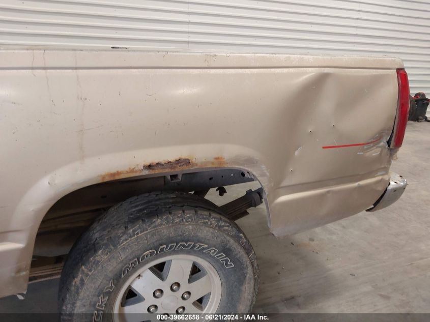 1990 Chevrolet Gmt-400 K2500 VIN: 1GCFK24K4LE222141 Lot: 39662658