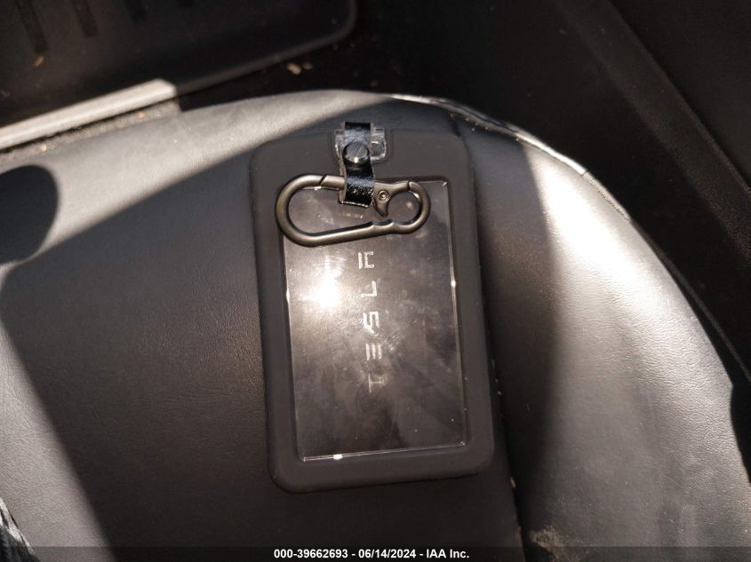 2022 Tesla Model 3 Long Range Dual Motor All-Wheel Drive VIN: 5YJ3E1EB6NF190927 Lot: 39662693