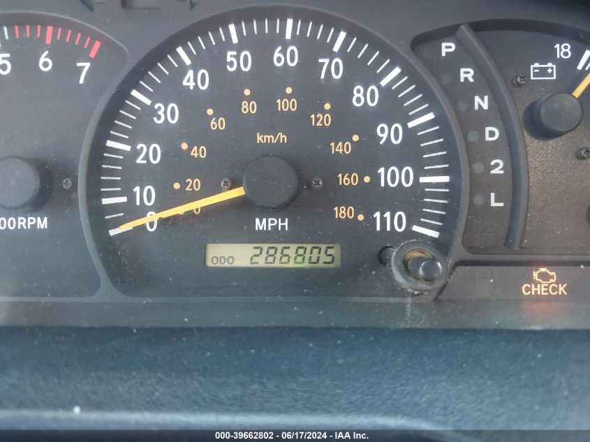 2000 Toyota Tundra Sr5 V8 VIN: 5TBBT4412YS026479 Lot: 39662802