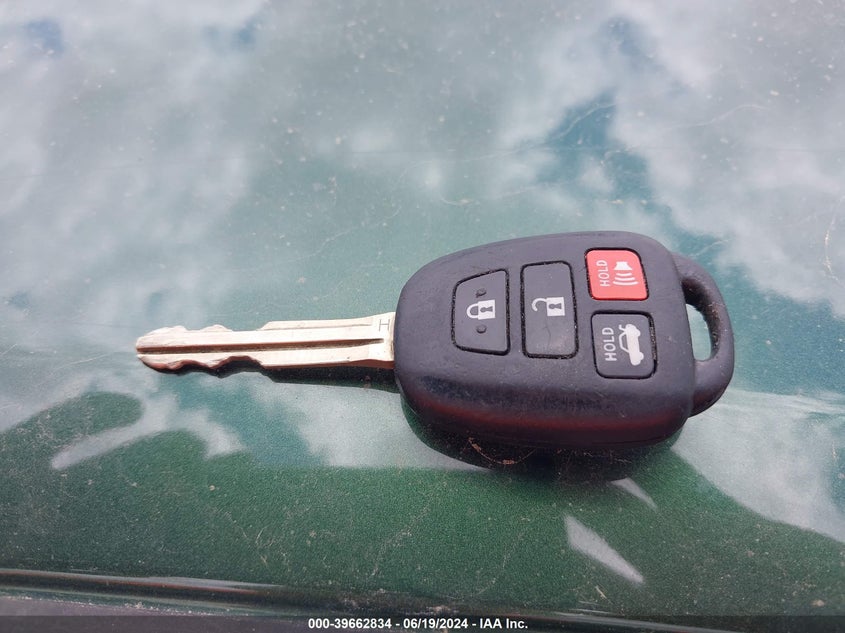 2014 Toyota Corolla Le Plus VIN: 5YFBURHE9EP021590 Lot: 39662834