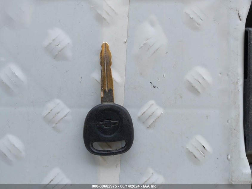 2000 Chevrolet Silverado 1500 Ls VIN: 1GCEK19T0YE145654 Lot: 39662975