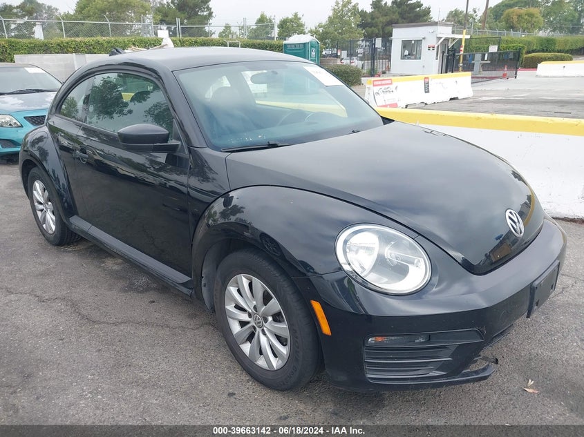 2017 VOLKSWAGEN BEETLE #PINKBEETLE/1.8T CLASSIC/1.8T S - 3VWF17AT5HM622821