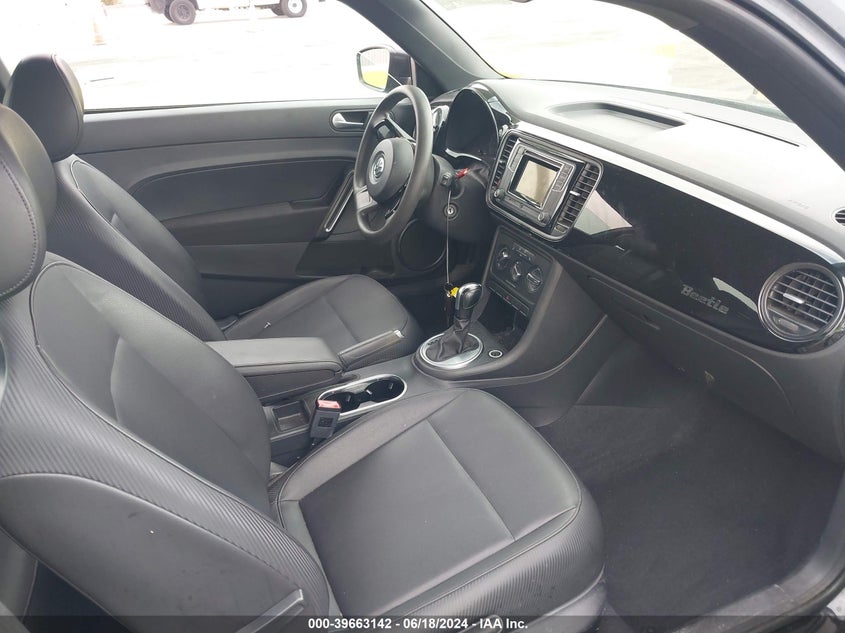 2017 VOLKSWAGEN BEETLE #PINKBEETLE/1.8T CLASSIC/1.8T S - 3VWF17AT5HM622821