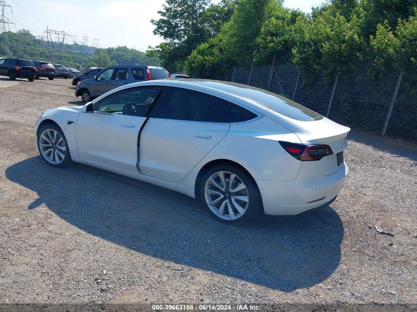 2019 Tesla Model 3 Long Range/Performance VIN: 5YJ3E1EB6KF421837 Lot: 39663158