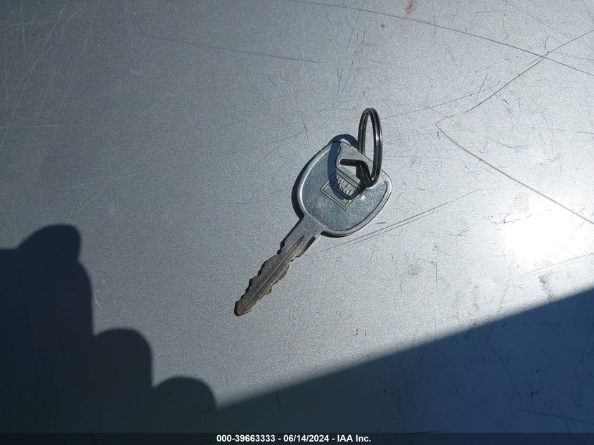 2002 Chevrolet Silverado 1500 VIN: 1GCEC14W92Z173676 Lot: 39663333