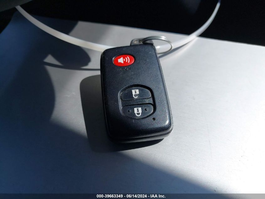 2015 Toyota Prius Two VIN: JTDKN3DU2F0410980 Lot: 39663349