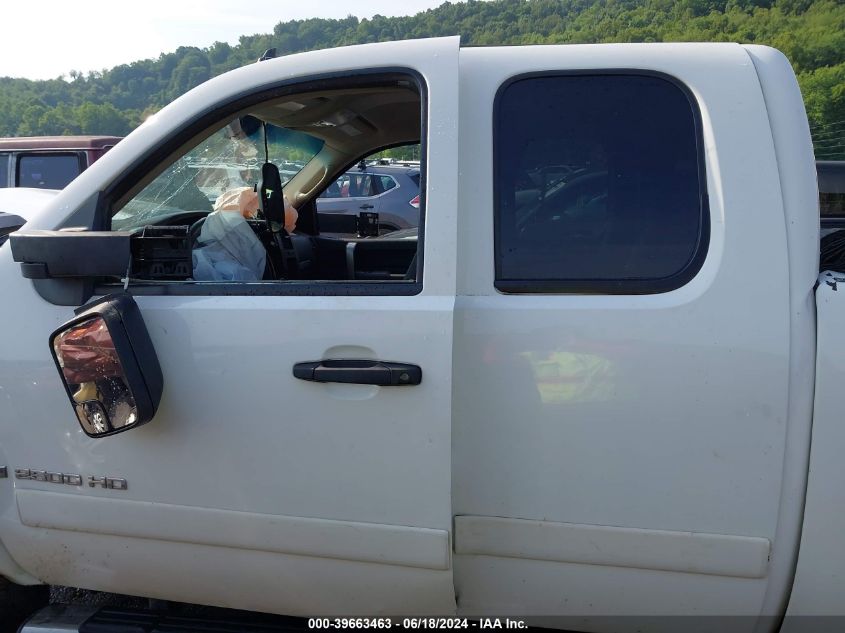 2008 Chevrolet Silverado 2500Hd Lt1 VIN: 1GCHK29618E121151 Lot: 39663463
