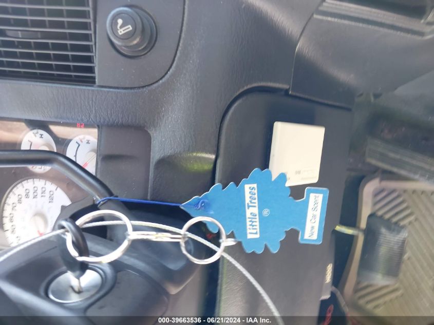 2004 Dodge Ram 1500 St VIN: 1D7HA18K34J213395 Lot: 39663536