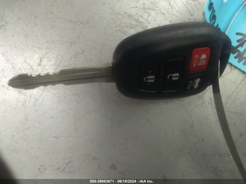 2015 Toyota Corolla Le VIN: 5YFBURHE1FP360605 Lot: 39663671