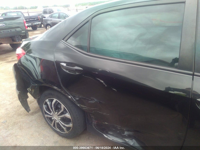 2015 Toyota Corolla Le VIN: 5YFBURHE1FP360605 Lot: 39663671