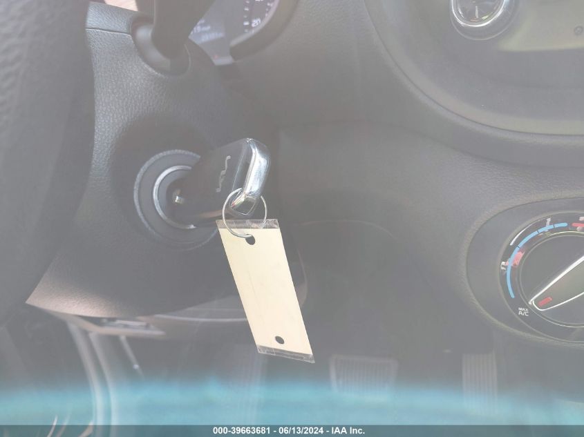 2022 Kia Soul Lx VIN: KNDJ23AU8N7152267 Lot: 39663681