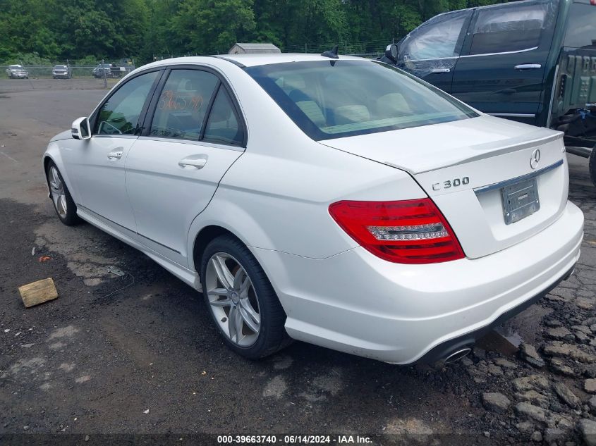 2013 Mercedes-Benz C 300 Luxury 4Matic/Sport 4Matic VIN: WDDGF8AB3DR272836 Lot: 39663740