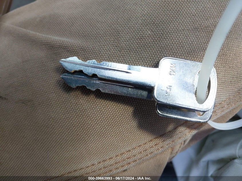 2005 Ford F-250 Lariat/Xl/Xlt VIN: 1FTSW21PX5EC49608 Lot: 39663993