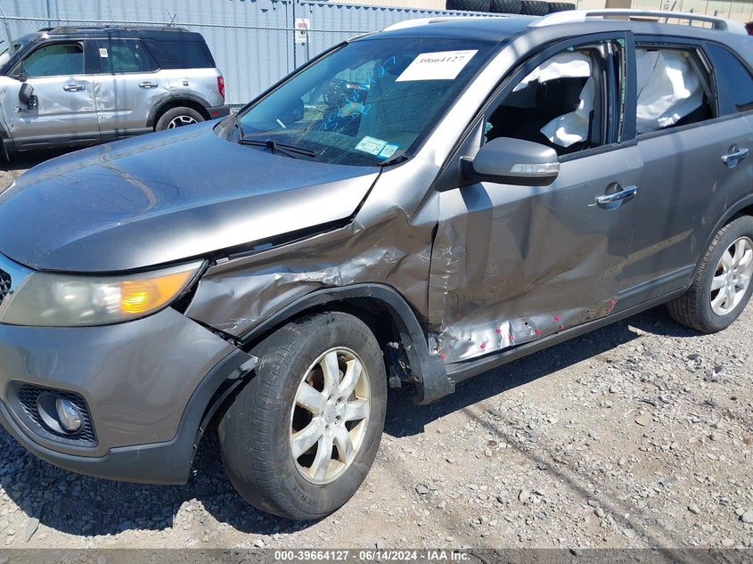 2011 Kia Sorento Lx VIN: 5XYKT4A19BG087070 Lot: 39664127