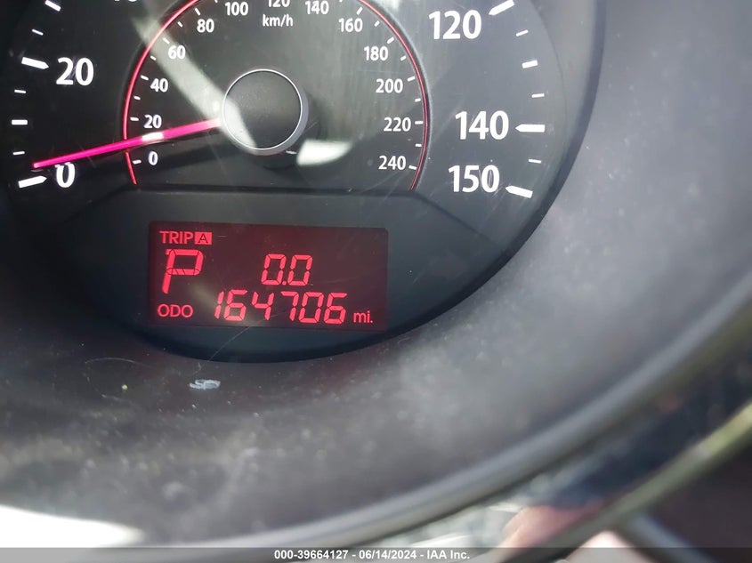 2011 Kia Sorento Lx VIN: 5XYKT4A19BG087070 Lot: 39664127