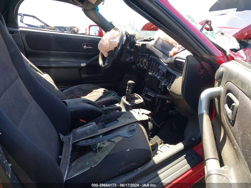 2000 Toyota Mr2 Spyder VIN: JTDFR3203Y0020592 Lot: 39664173