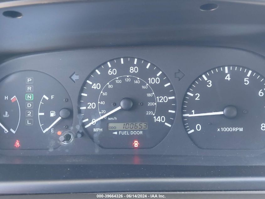 2000 Toyota Camry Le VIN: JT2BG22K7Y0527679 Lot: 39664326