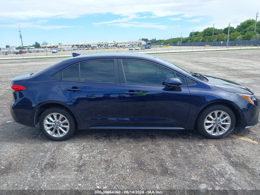 VIN 5YFVPMAE4NP365555 2022 TOYOTA COROLLA LE