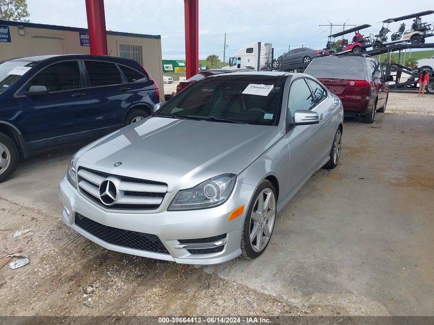 2015 MERCEDES-BENZ C 350 SPORT 4MATIC - WDDGJ8JB7FG402632