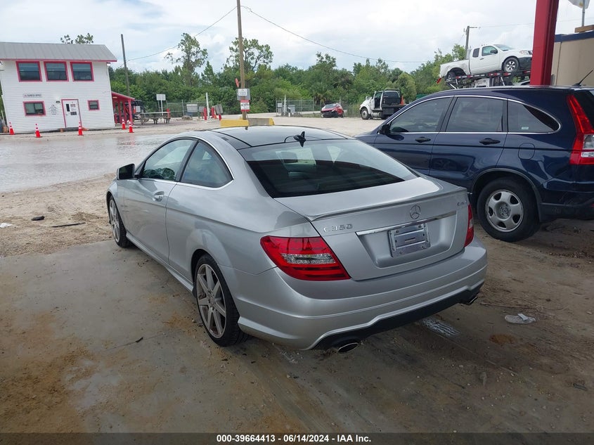 2015 MERCEDES-BENZ C 350 SPORT 4MATIC - WDDGJ8JB7FG402632