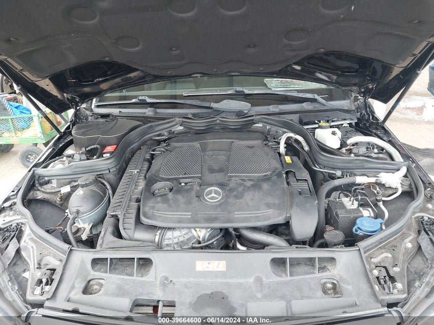 2014 Mercedes-Benz C 300 Luxury 4Matic/Sport 4Matic VIN: WDDGF8ABXEA935920 Lot: 39664600