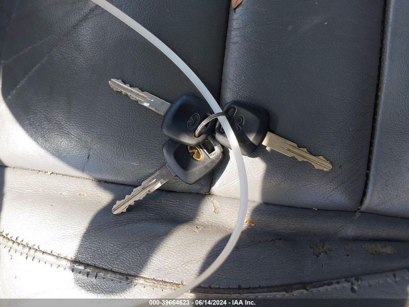 1999 Infiniti Qx4 VIN: JNRAR07Y5XW070753 Lot: 39664623