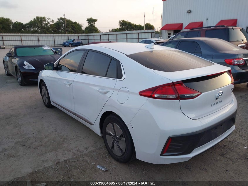 2022 Hyundai Ioniq Hybrid Se VIN: KMHC75LC2NU284982 Lot: 39664695