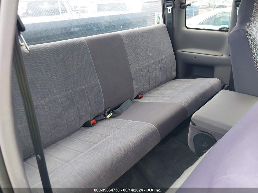 1996 Dodge Ram 2500 VIN: 3B7KF23W4TM151251 Lot: 39664730