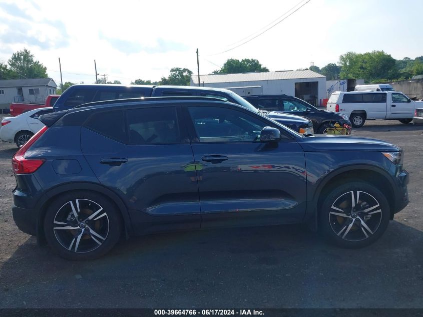 2022 Volvo Xc40 T5 R-Design VIN: YV4162UM8N2784528 Lot: 39664766