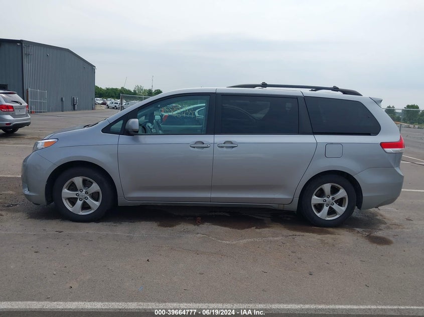 2011 Toyota Sienna Le V6 VIN: 5TDKK3DCXBS027358 Lot: 39664777