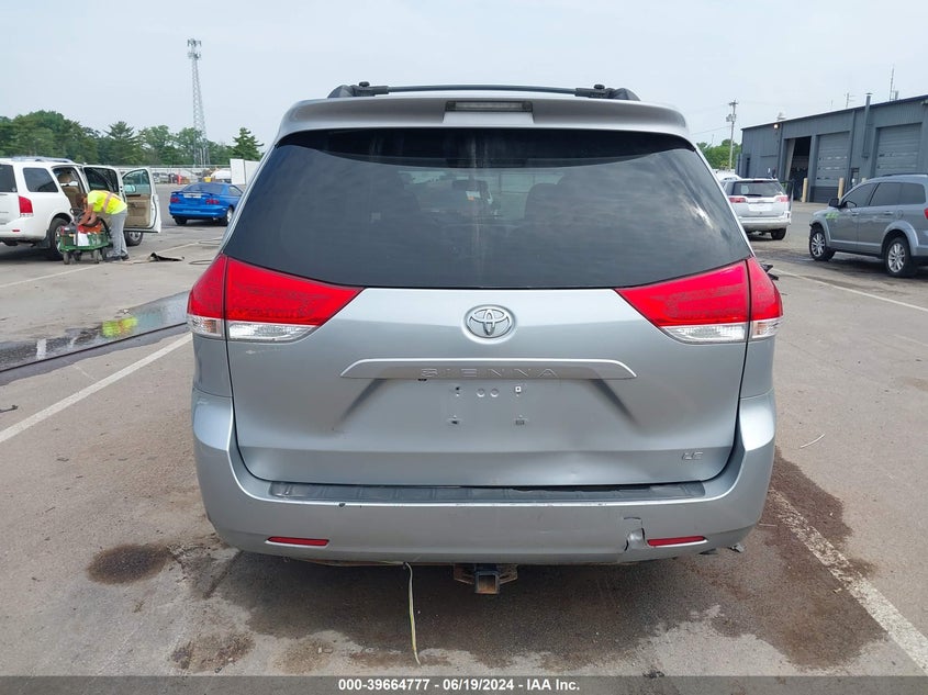 2011 Toyota Sienna Le V6 VIN: 5TDKK3DCXBS027358 Lot: 39664777