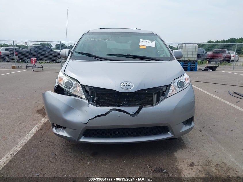 2011 Toyota Sienna Le V6 VIN: 5TDKK3DCXBS027358 Lot: 39664777