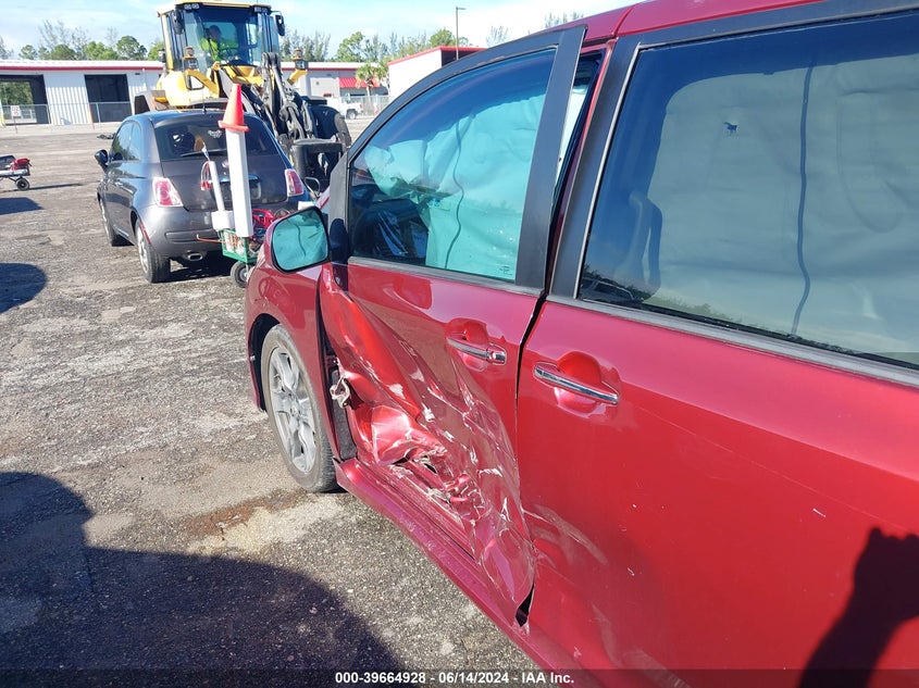 2017 Toyota Sienna Se 8 Passenger VIN: 5TDXZ3DC2HS786659 Lot: 39664928