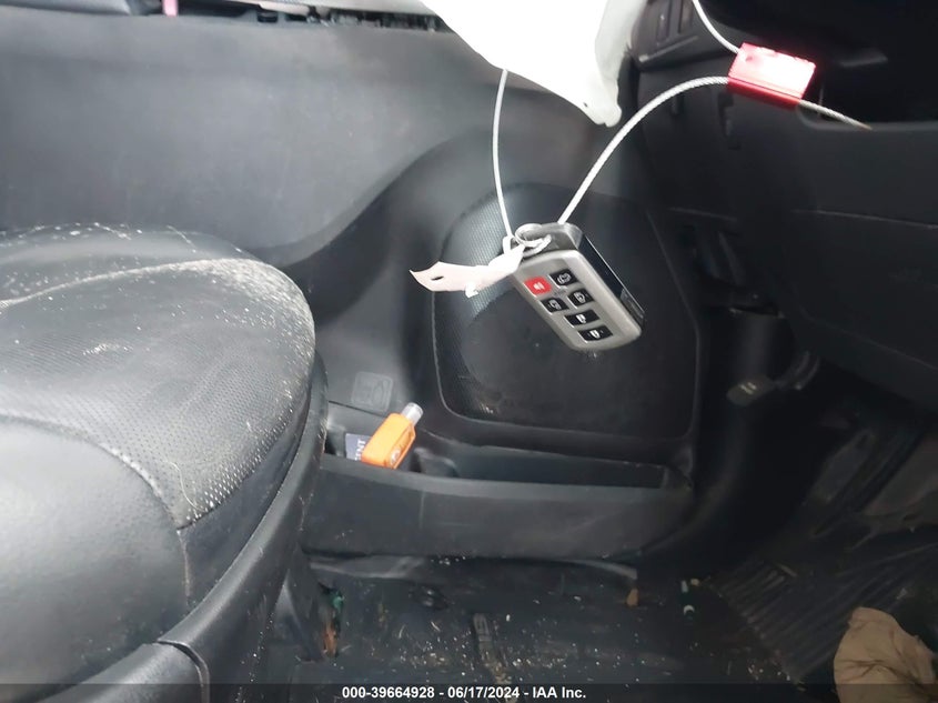 2017 Toyota Sienna Se 8 Passenger VIN: 5TDXZ3DC2HS786659 Lot: 39664928