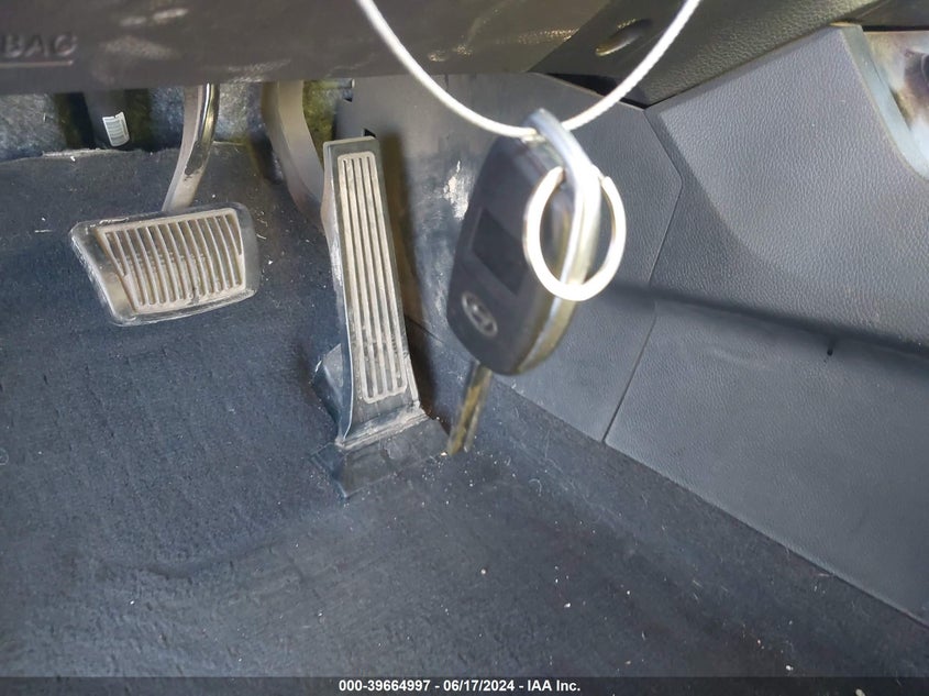 2016 Hyundai Santa Fe Sport 2.4L VIN: 5XYZTDLB5GG376121 Lot: 39664997