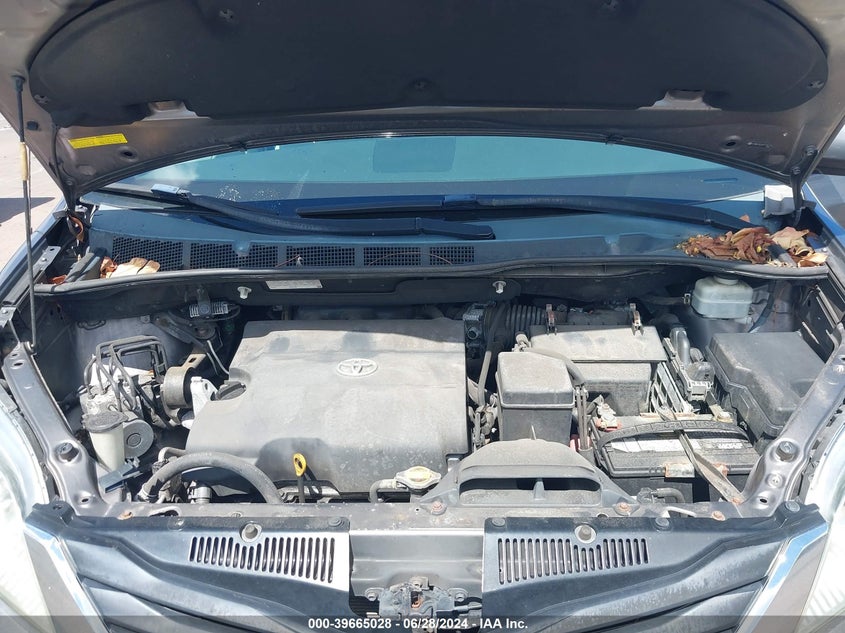 2011 Toyota Sienna Le V6/Le V6 Auto Access Seat VIN: 5TDKK3DCXBS174778 Lot: 39665028