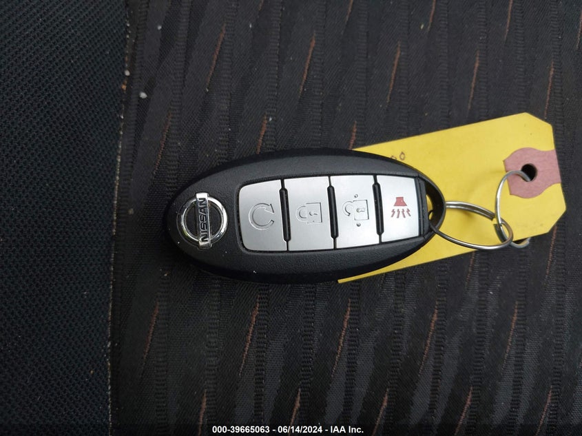 2017 Nissan Rogue Sv VIN: 5N1AT2MV5HC757477 Lot: 39665063