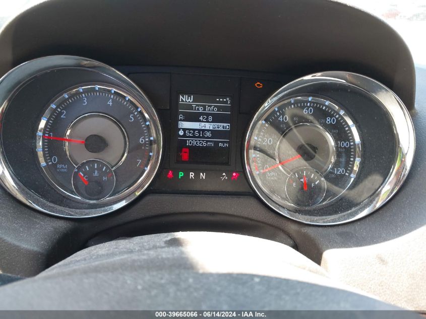 2011 Chrysler Town & Country Touring VIN: 2A4RR5DG6BR776380 Lot: 39665066