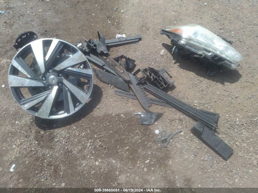 2015 Nissan Murano Platinum VIN: 5N1AZ2MG7FN241476 Lot: 39665081