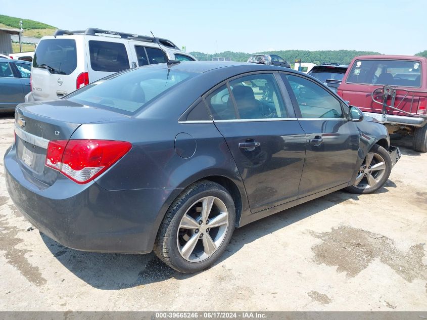 VIN 1G1PE5SBXD7182470 2013 CHEVROLET CRUZE no.4