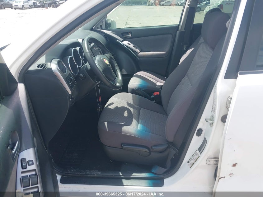 2006 Toyota Matrix Xr VIN: 2T1KR32E86C566057 Lot: 39665325