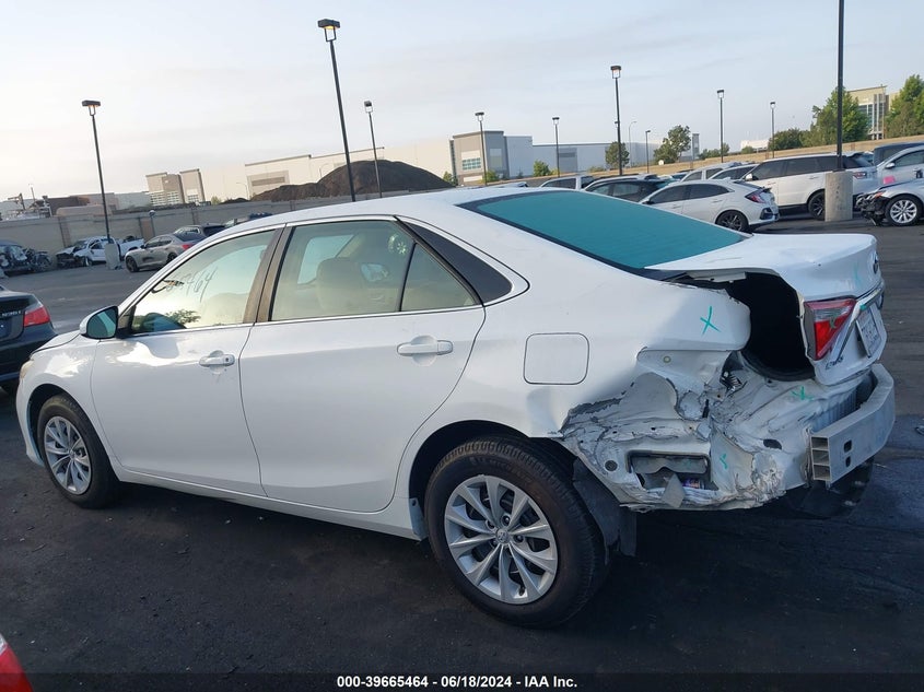 2016 Toyota Camry Le VIN: 4T4BF1FK1GR531203 Lot: 39665464