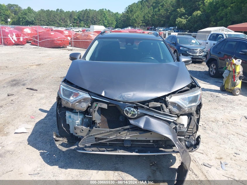2018 TOYOTA RAV4 XLE - JTMWFREVXJJ747392