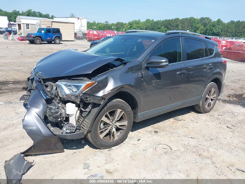 2018 TOYOTA RAV4 XLE - JTMWFREVXJJ747392