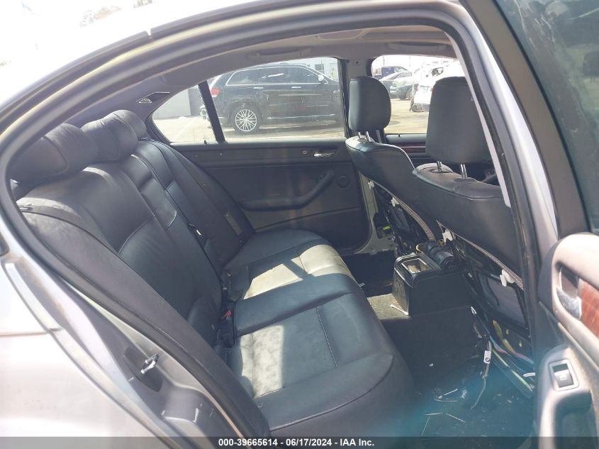 2005 BMW 325I VIN: WBAET37455NH06432 Lot: 39665614